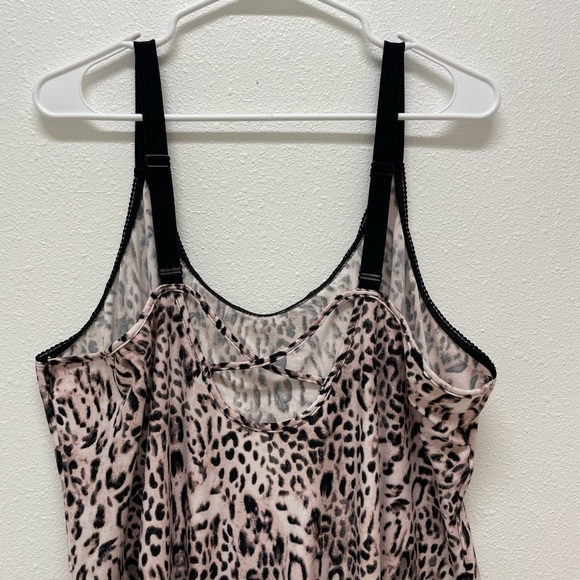 Leopard Print Sleeveless Dress - Picture 3 of 4